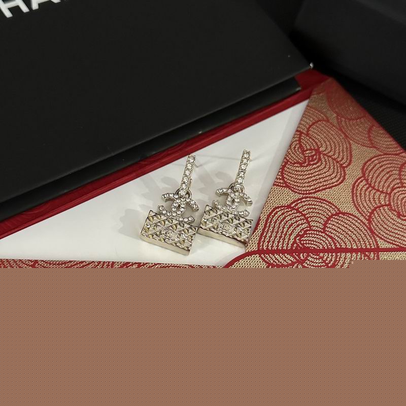 Chanel Earring 04yxs365